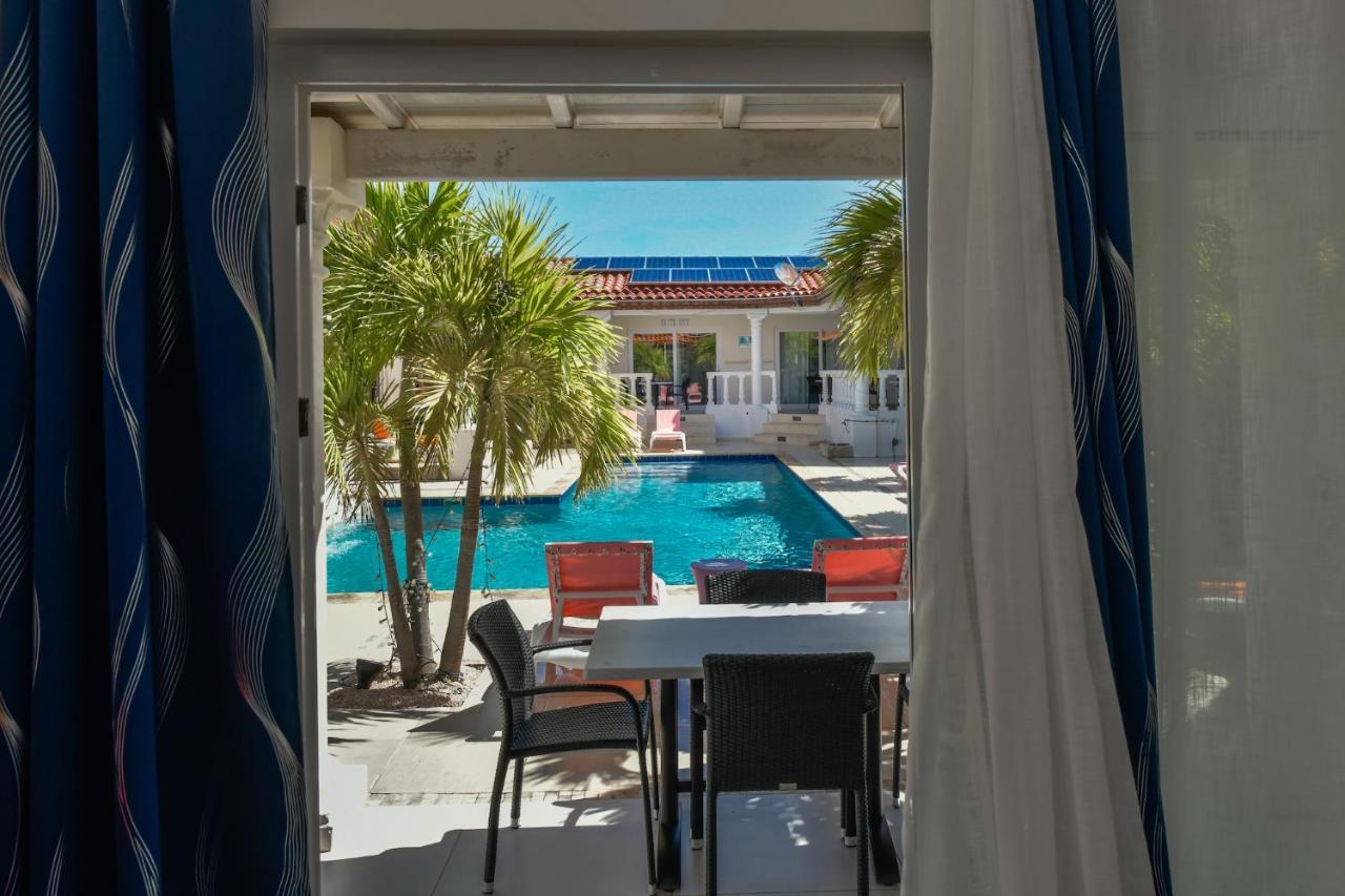 Boutique Hotel Swiss Paradise Aruba Villas And Suites Palm Beach Exterior foto